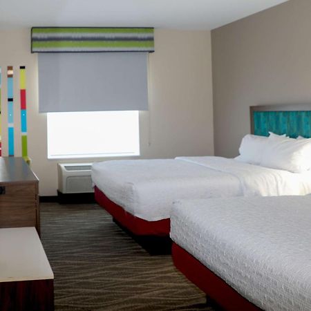 Hampton Inn Элленсберг Экстерьер фото