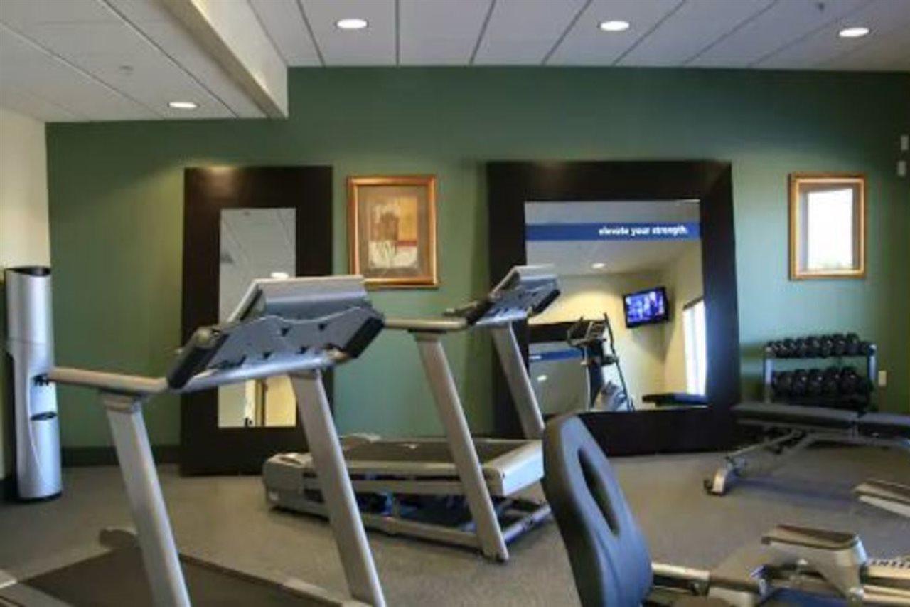 Hampton Inn Элленсберг Экстерьер фото