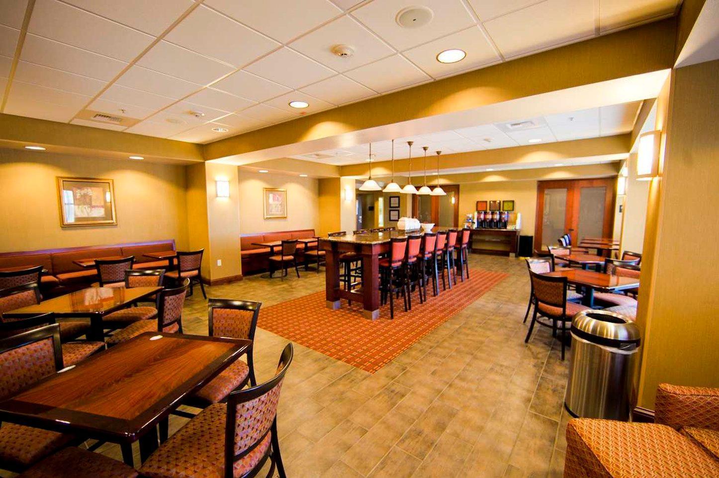 Hampton Inn Элленсберг Экстерьер фото