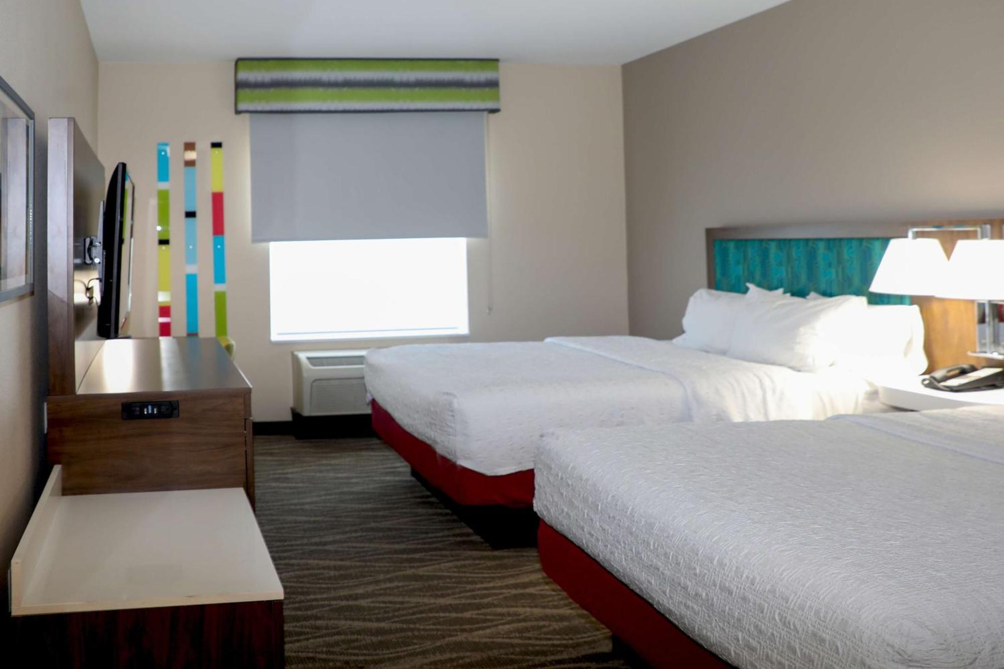 Hampton Inn Элленсберг Экстерьер фото