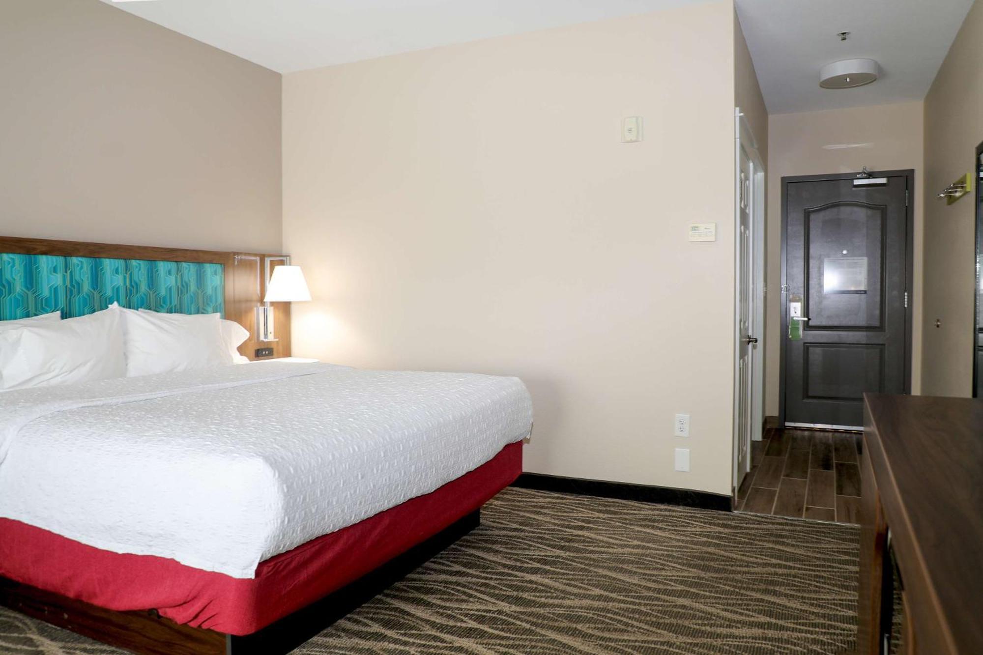 Hampton Inn Элленсберг Экстерьер фото