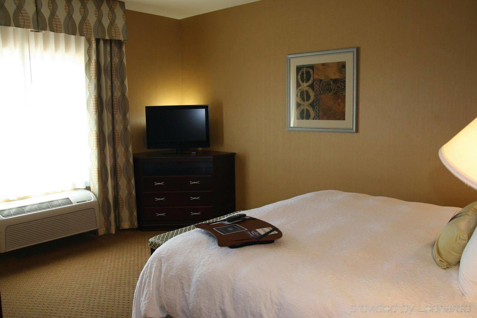 Hampton Inn Элленсберг Номер фото